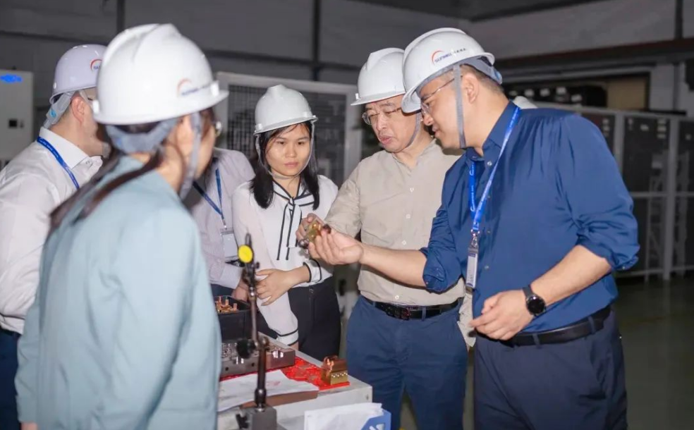 在关怀中勇毅前行——集团领导到顺威股份指导工作 