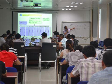 Outlook 全面普及，协同OA攻拿最后一城 